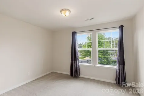1502 Sharon Road W Charlotte NC 28210