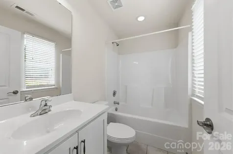 1502 Sharon Road W Charlotte NC 28210
