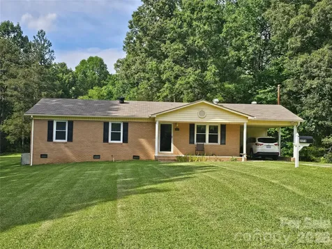 2078 Knight Road Lancaster SC 29720