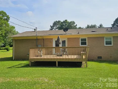 2078 Knight Road Lancaster SC 29720