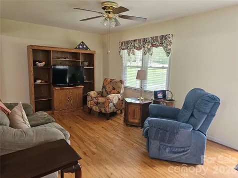 2078 Knight Road Lancaster SC 29720