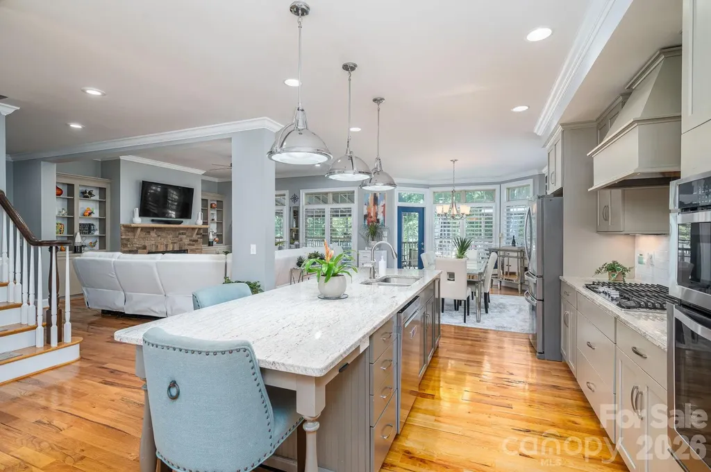 1017 Peninsula Drive Belmont NC 28012