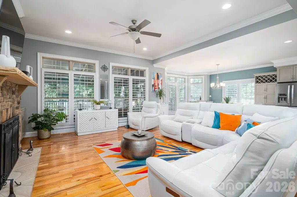 1017 Peninsula Drive Belmont NC 28012