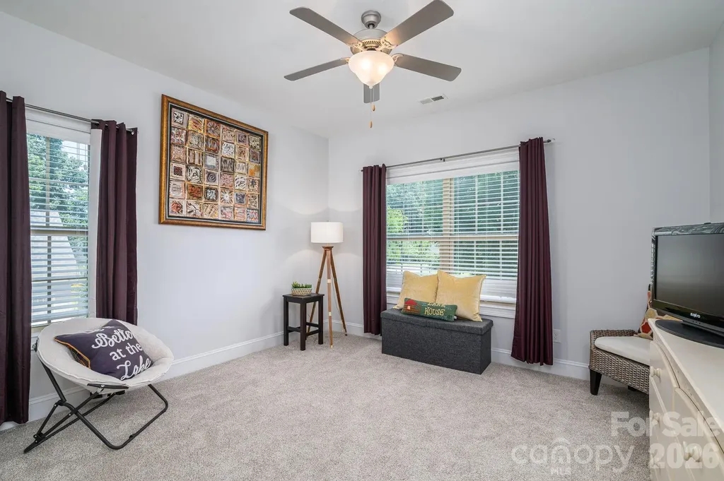 1017 Peninsula Drive Belmont NC 28012