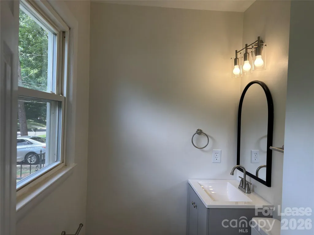 2627 Dora Drive Charlotte NC 28215