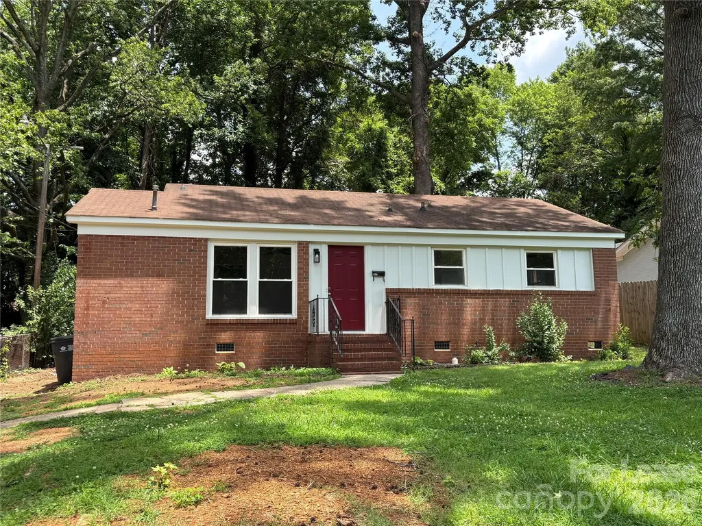 2627 Dora Drive Charlotte NC 28215