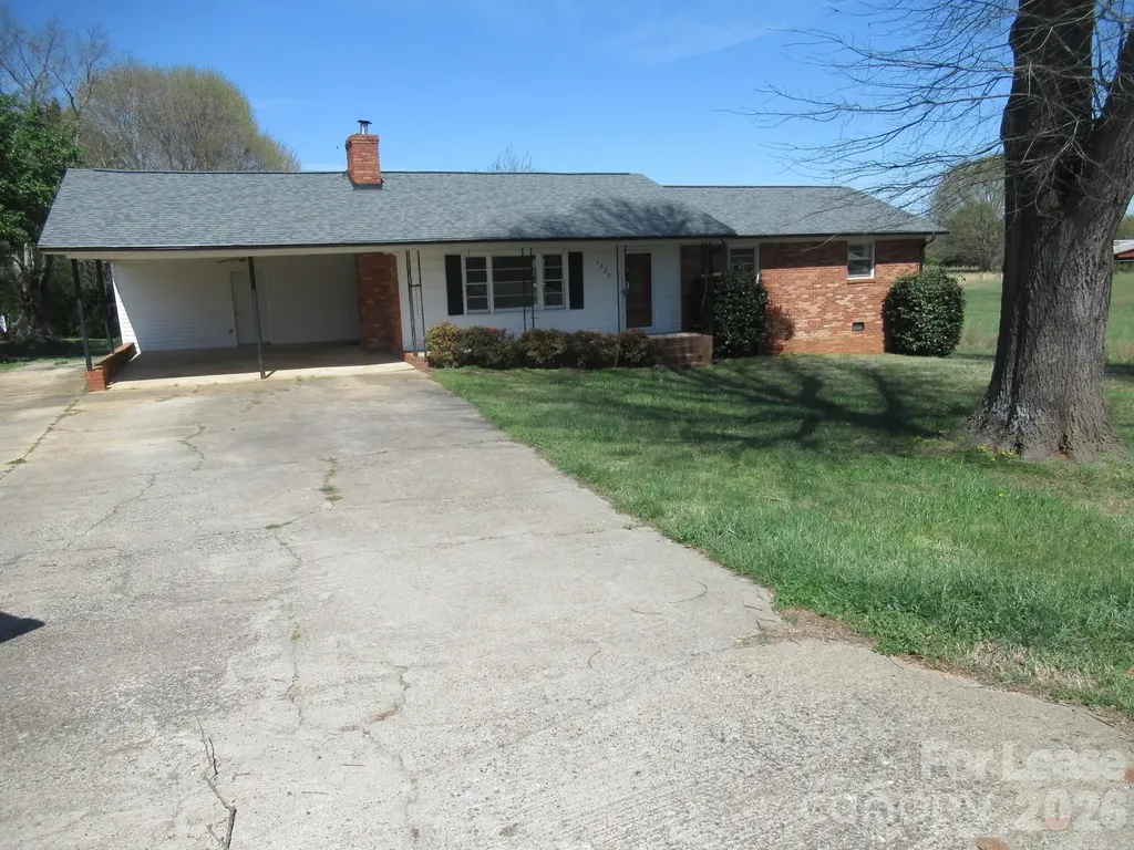 1330 Davis Road Lincolnton NC 28092