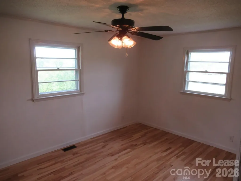 1330 Davis Road Lincolnton NC 28092
