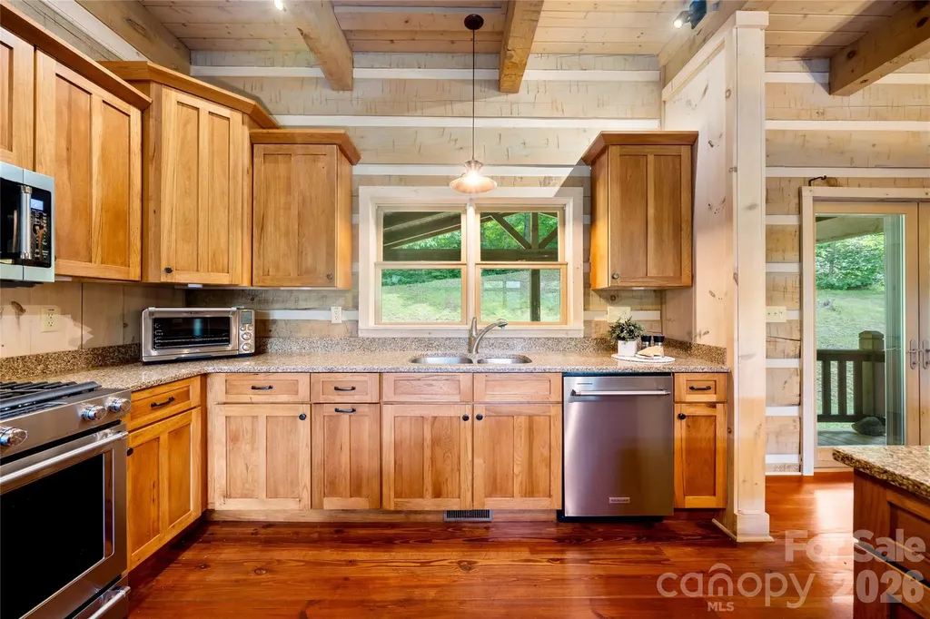 170 Cradling Cove Waynesville NC 28785