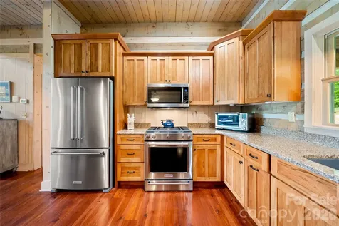 170 Cradling Cove Waynesville NC 28785