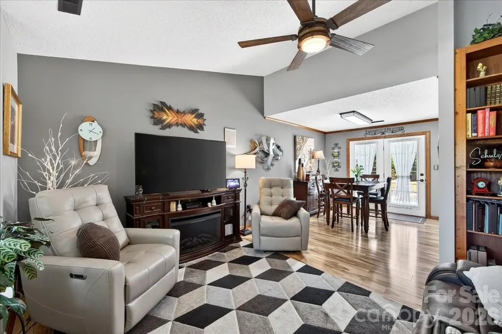 1104 Longmeadow Lane Monroe NC 28110