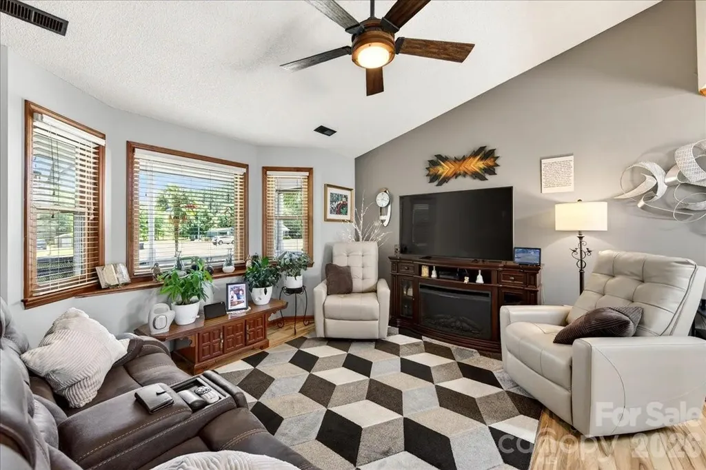 1104 Longmeadow Lane Monroe NC 28110