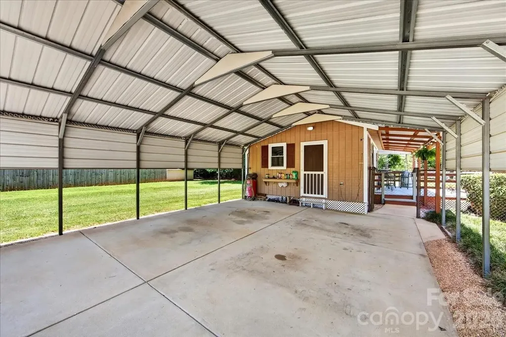 1104 Longmeadow Lane Monroe NC 28110