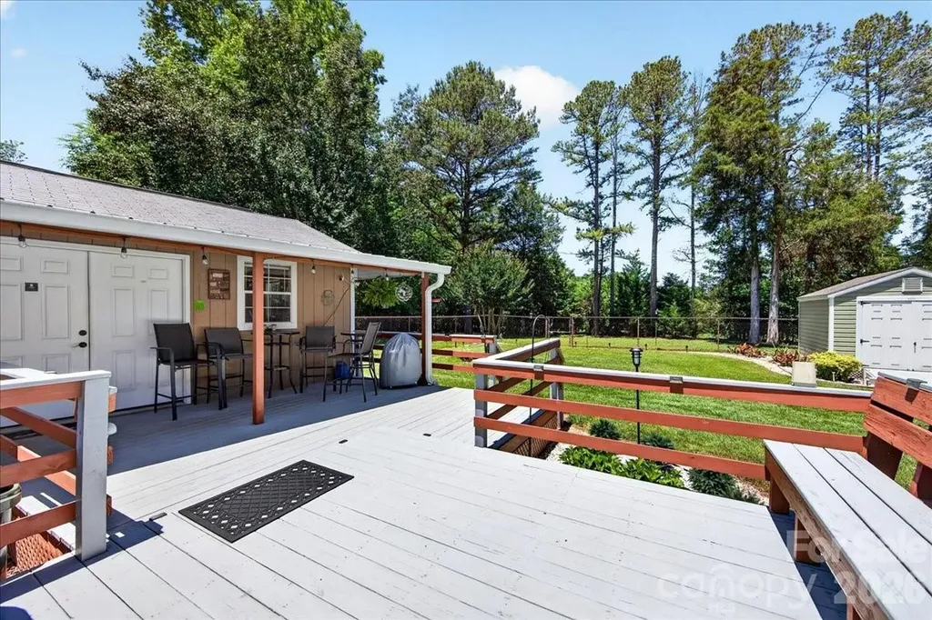 1104 Longmeadow Lane Monroe NC 28110
