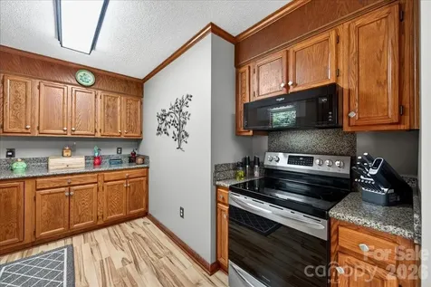 1104 Longmeadow Lane Monroe NC 28110