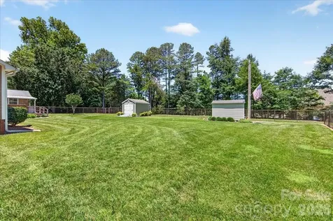 1104 Longmeadow Lane Monroe NC 28110