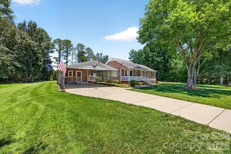 1104 Longmeadow Lane Monroe NC 28110