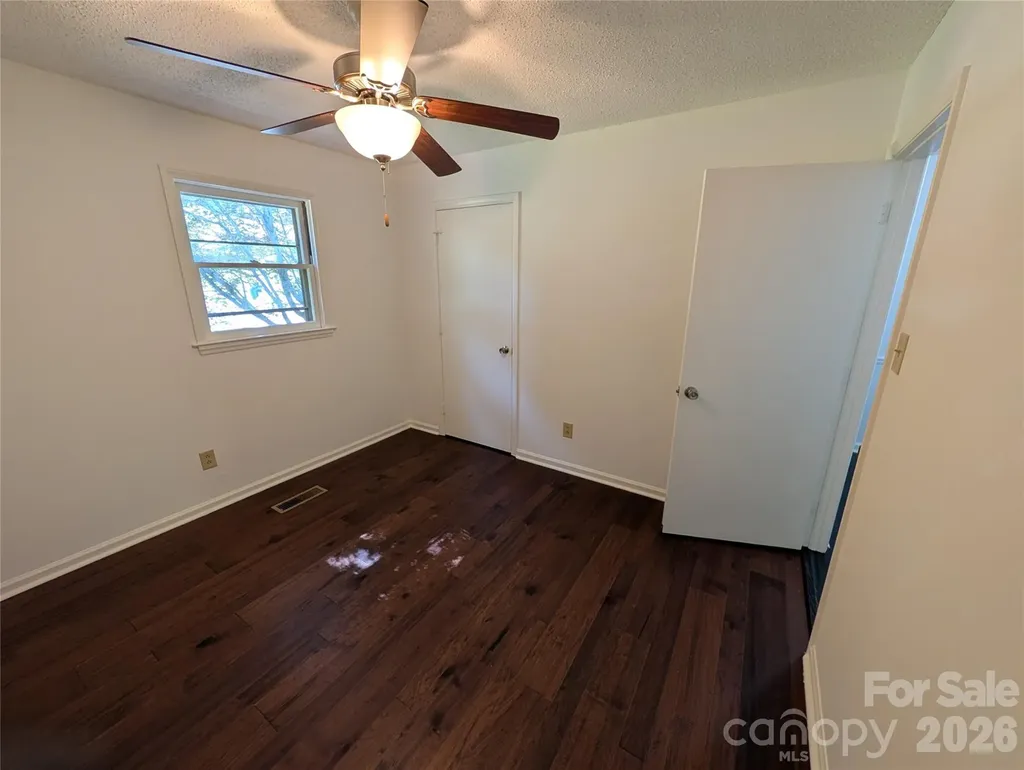 3822 Newhall Drive NW Conover NC 28613
