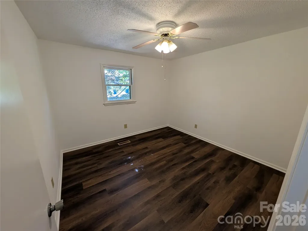 3822 Newhall Drive NW Conover NC 28613