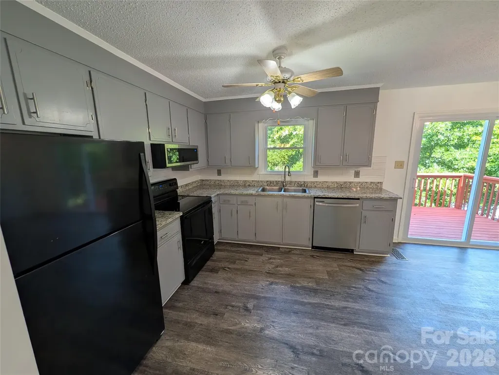 3822 Newhall Drive NW Conover NC 28613