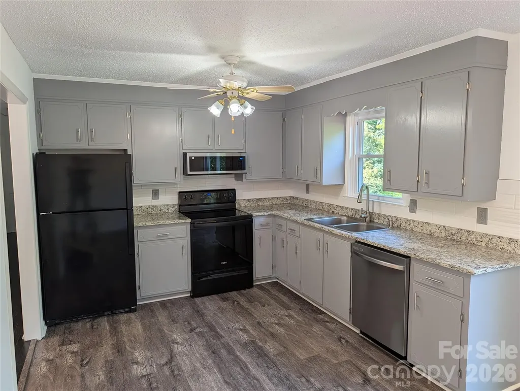 3822 Newhall Drive NW Conover NC 28613