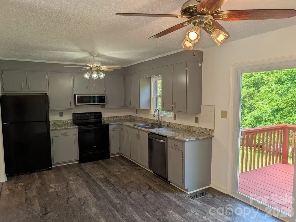 3822 Newhall Drive NW Conover NC 28613
