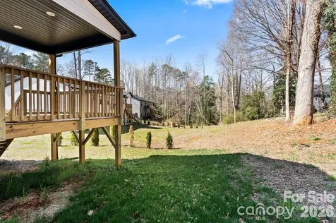 543 30th Avenue NW Hickory NC 28601