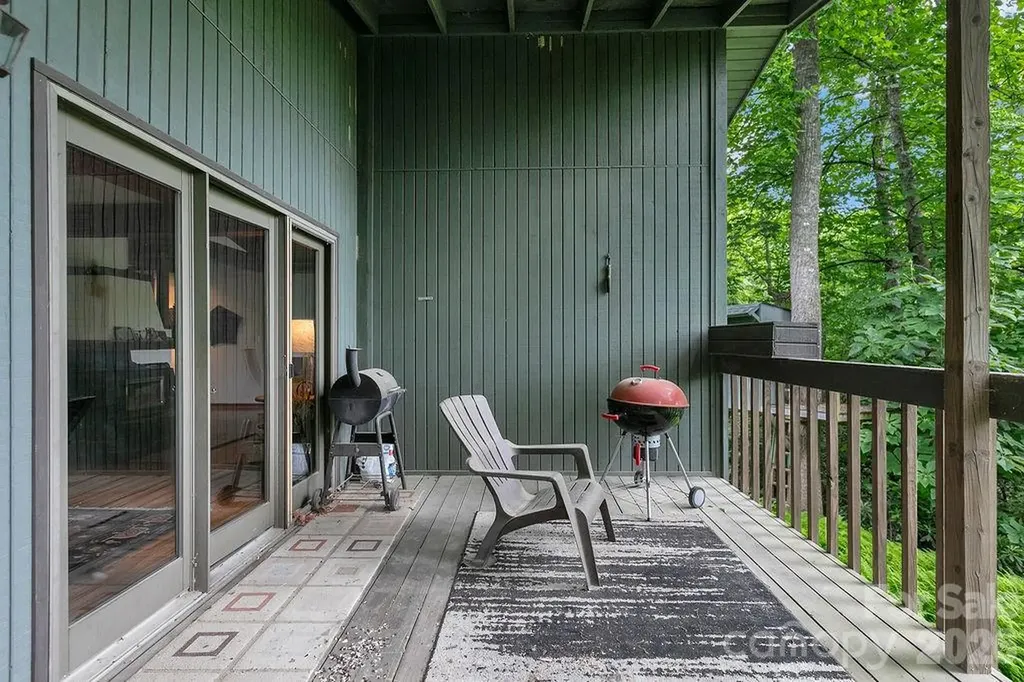 118 Little Bear Lane Pisgah Forest NC 28768