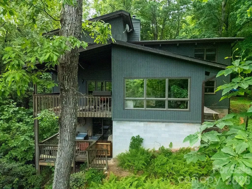 118 Little Bear Lane Pisgah Forest NC 28768