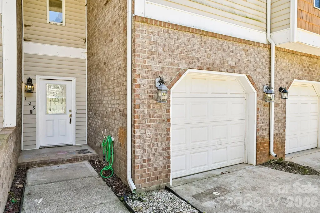 109 Sherman Oaks Lane Mooresville NC 28115