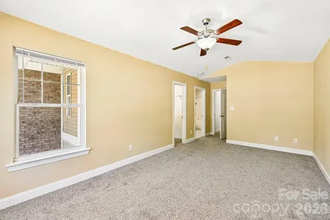 109 Sherman Oaks Lane Mooresville NC 28115