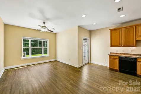 109 Sherman Oaks Lane Mooresville NC 28115