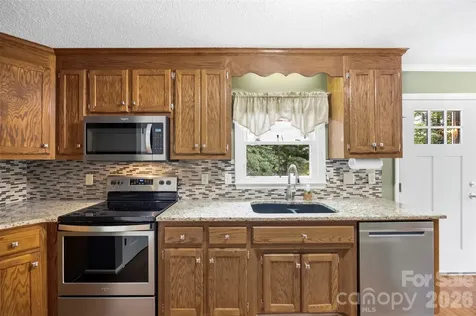 111 Bridgeport Lane Gastonia NC 28056