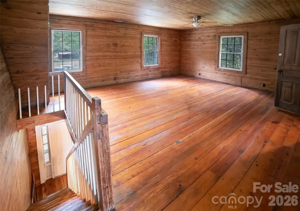 1511 Millers Creek Road Lenoir NC 28645