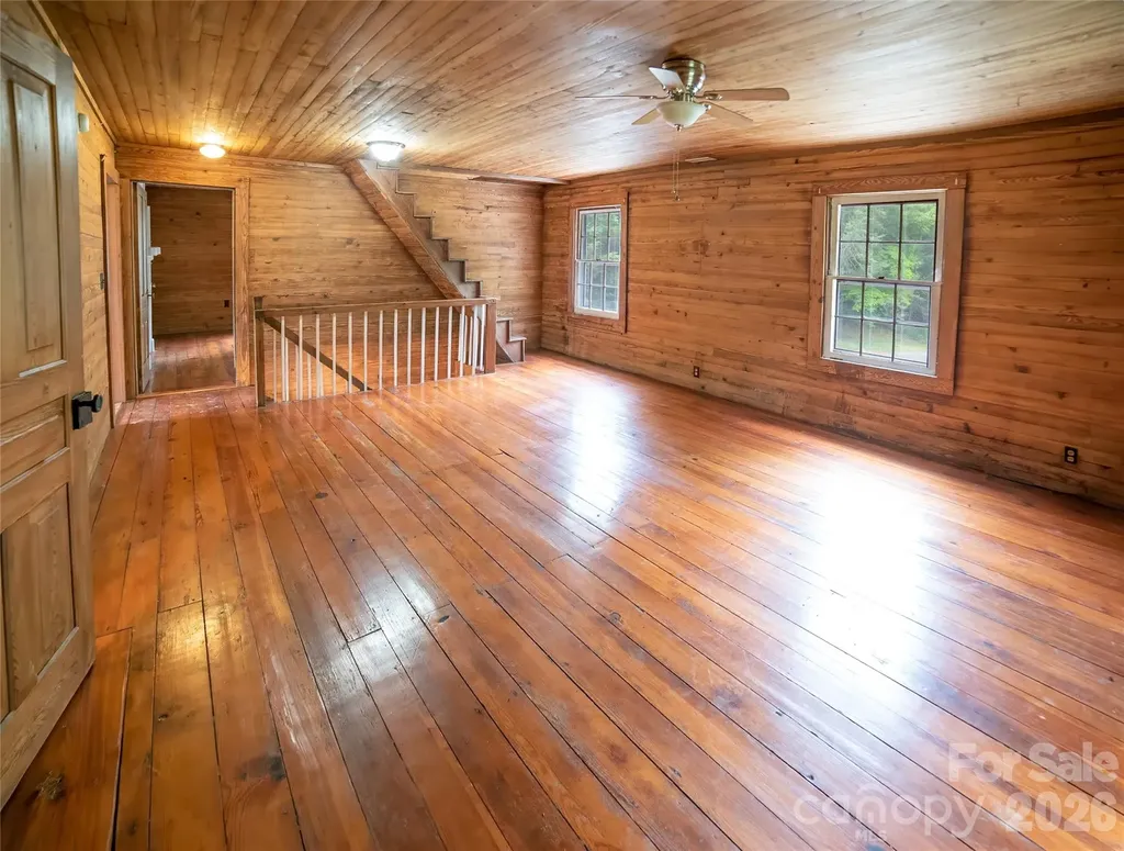 1511 Millers Creek Road Lenoir NC 28645