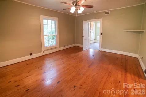 1511 Millers Creek Road Lenoir NC 28645