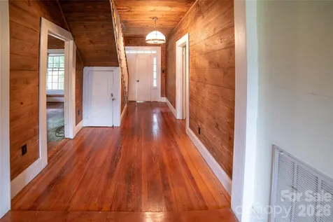 1511 Millers Creek Road Lenoir NC 28645