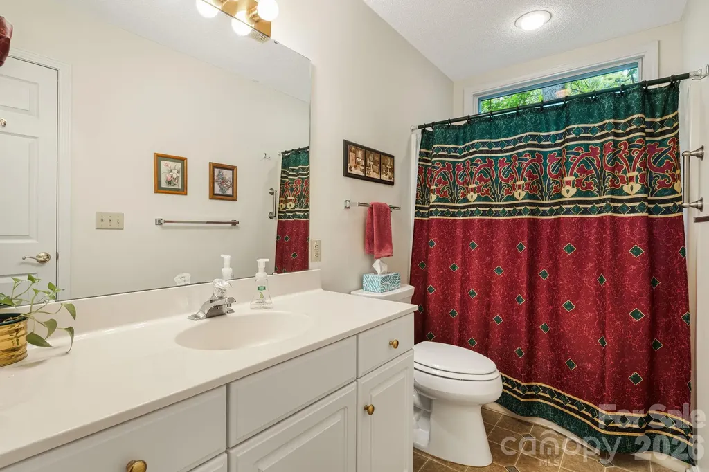 1851 Riverview Court Hendersonville NC 28739