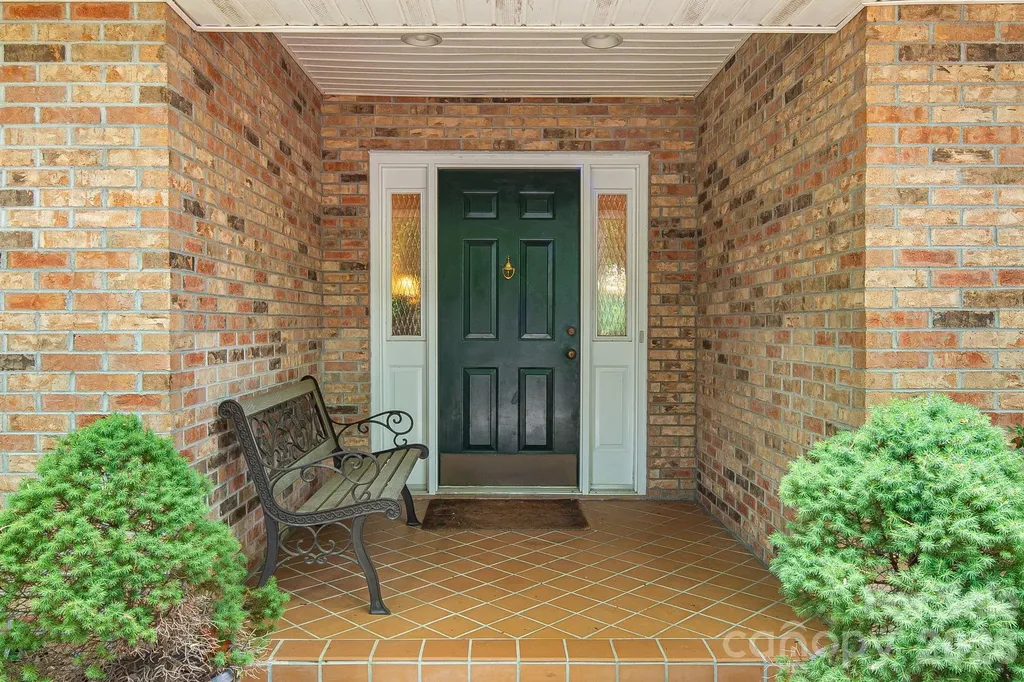 1851 Riverview Court Hendersonville NC 28739