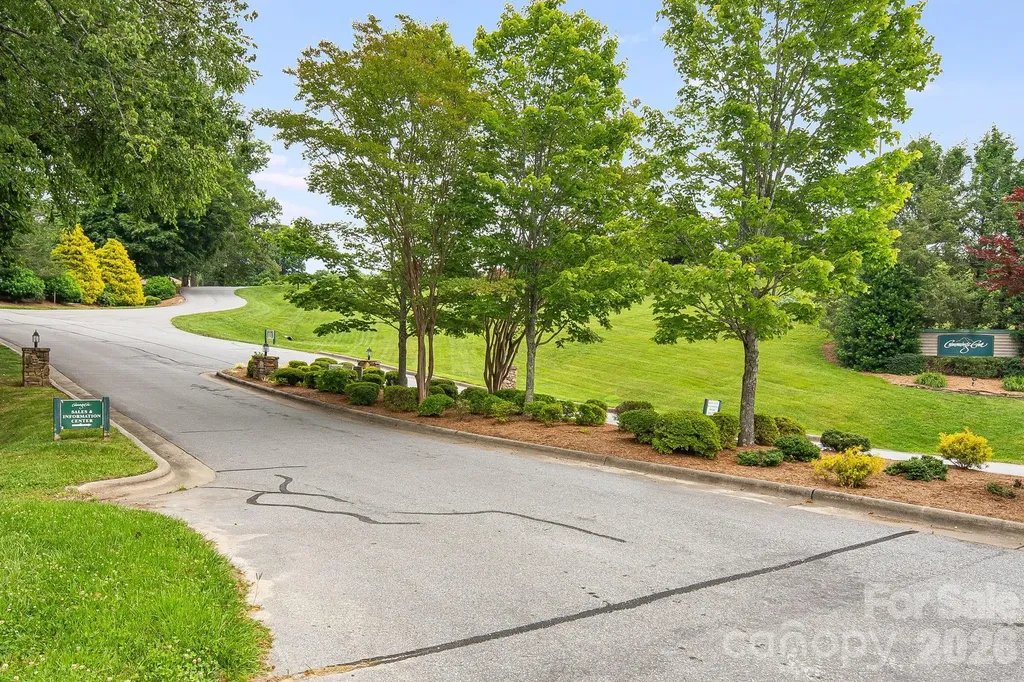 1851 Riverview Court Hendersonville NC 28739