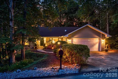 1851 Riverview Court Hendersonville NC 28739