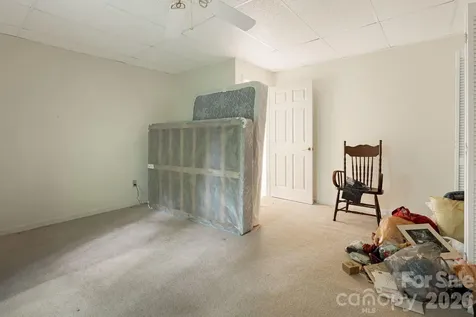1851 Riverview Court Hendersonville NC 28739