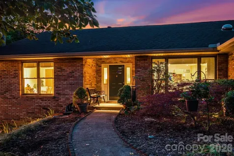 1851 Riverview Court Hendersonville NC 28739