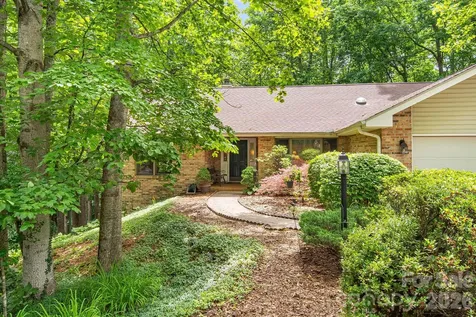 1851 Riverview Court Hendersonville NC 28739