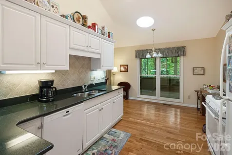 1851 Riverview Court Hendersonville NC 28739