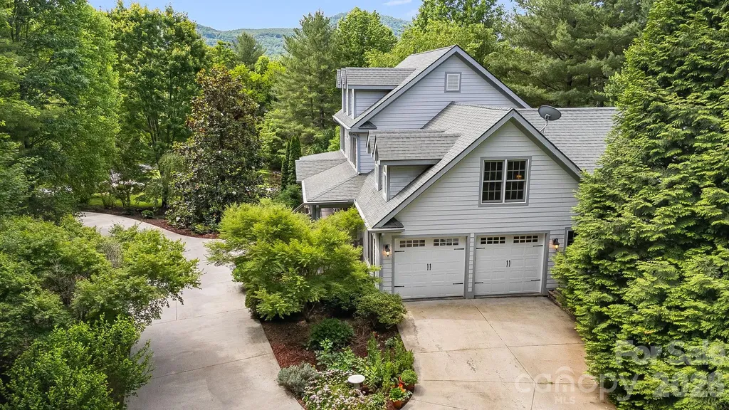 335 Daylily Drive Hendersonville NC 28739