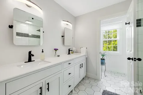 335 Daylily Drive Hendersonville NC 28739