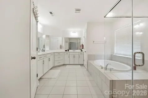282 Bouchard Drive Waxhaw NC 28173