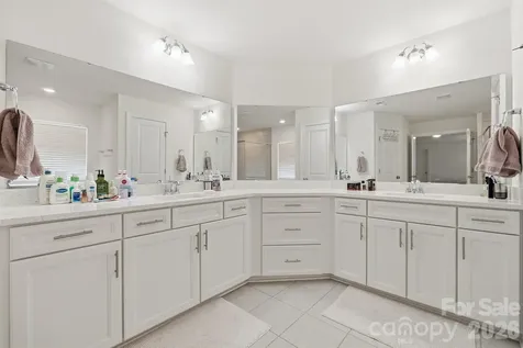 282 Bouchard Drive Waxhaw NC 28173