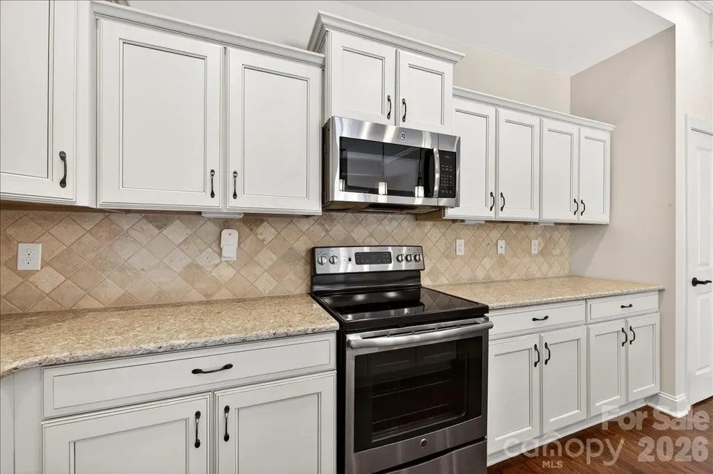 1012 Avalon Place Matthews NC 28104